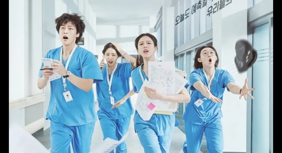 Article : Resident Playbook : Tout savoir sur le spin-off d’Hospital Playlist (date, casting, intrigue) Resident Playbook : Tout savoir sur le spin-off d’Hospital Playlist (date, casting, intrigue)