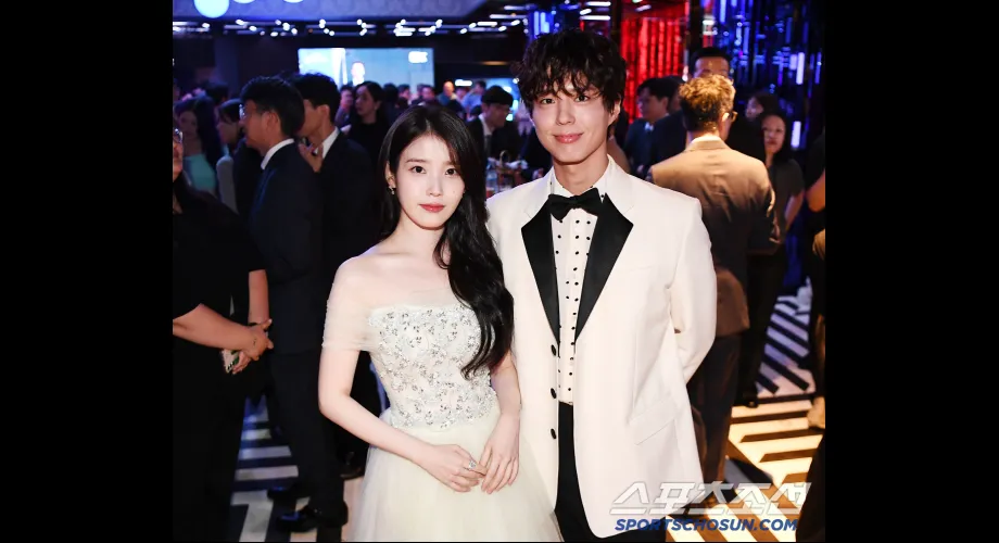 Article : Blue Dragon Series Awards 2023 : Palmarès choc, looks de folie et gros couacs Blue Dragon Series Awards 2023 : Palmarès choc, looks de folie et gros couacs